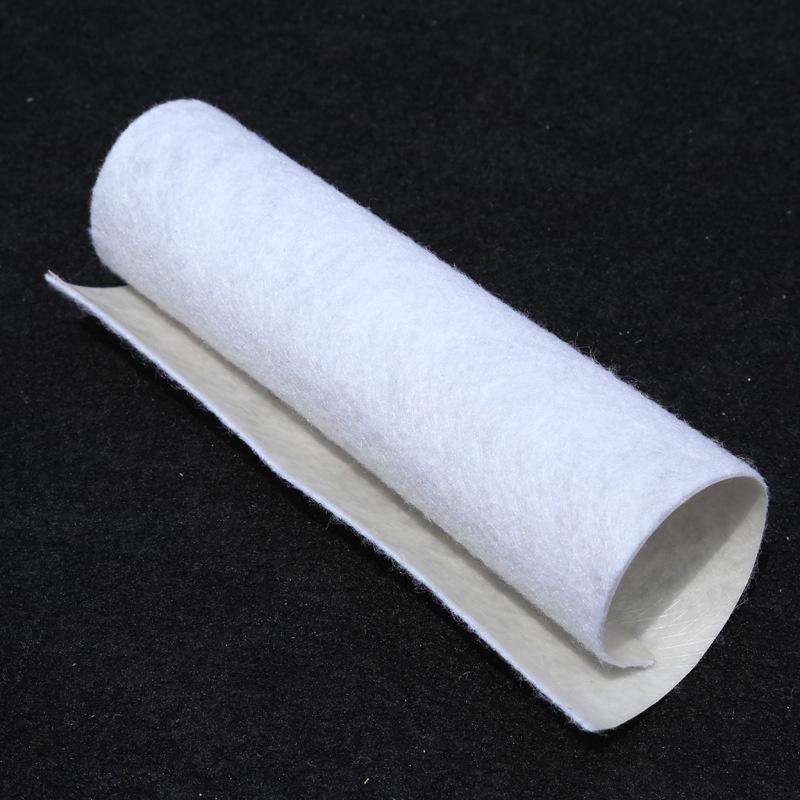 Màng địa kỹ thuật tổng hợp ba lớp